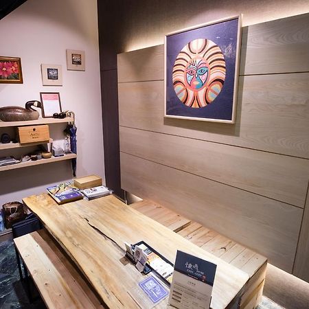 Cozy Cozy Hostel Tainan Luaran gambar