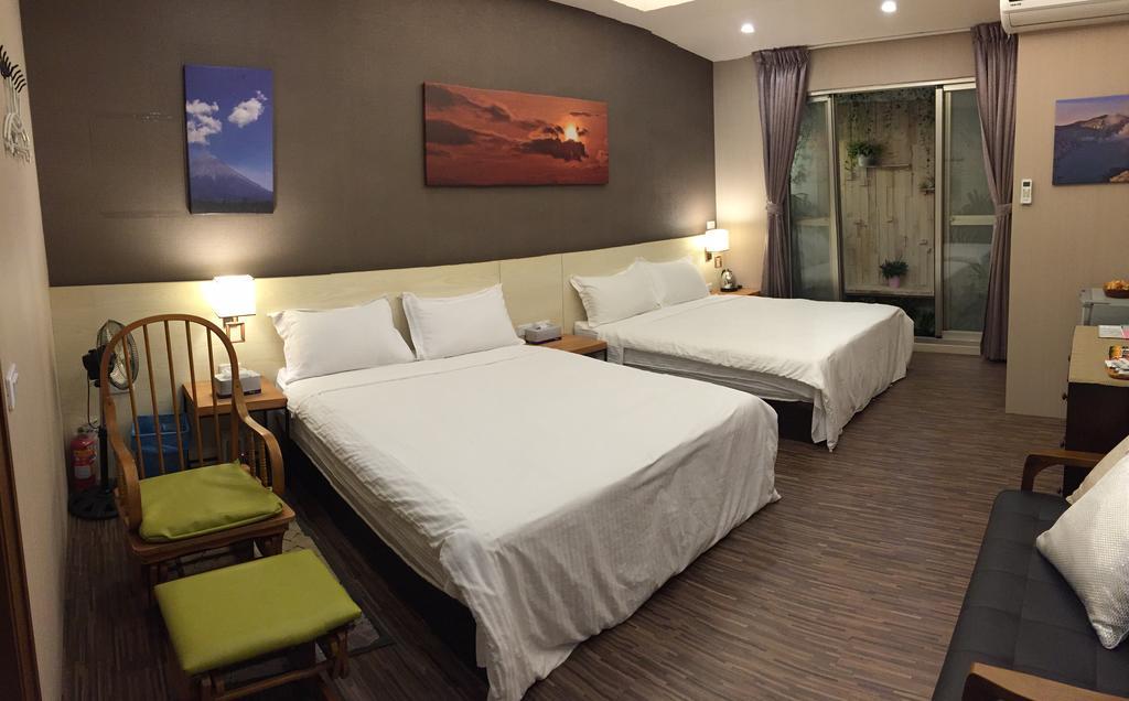 Cozy Cozy Hostel Tainan Luaran gambar