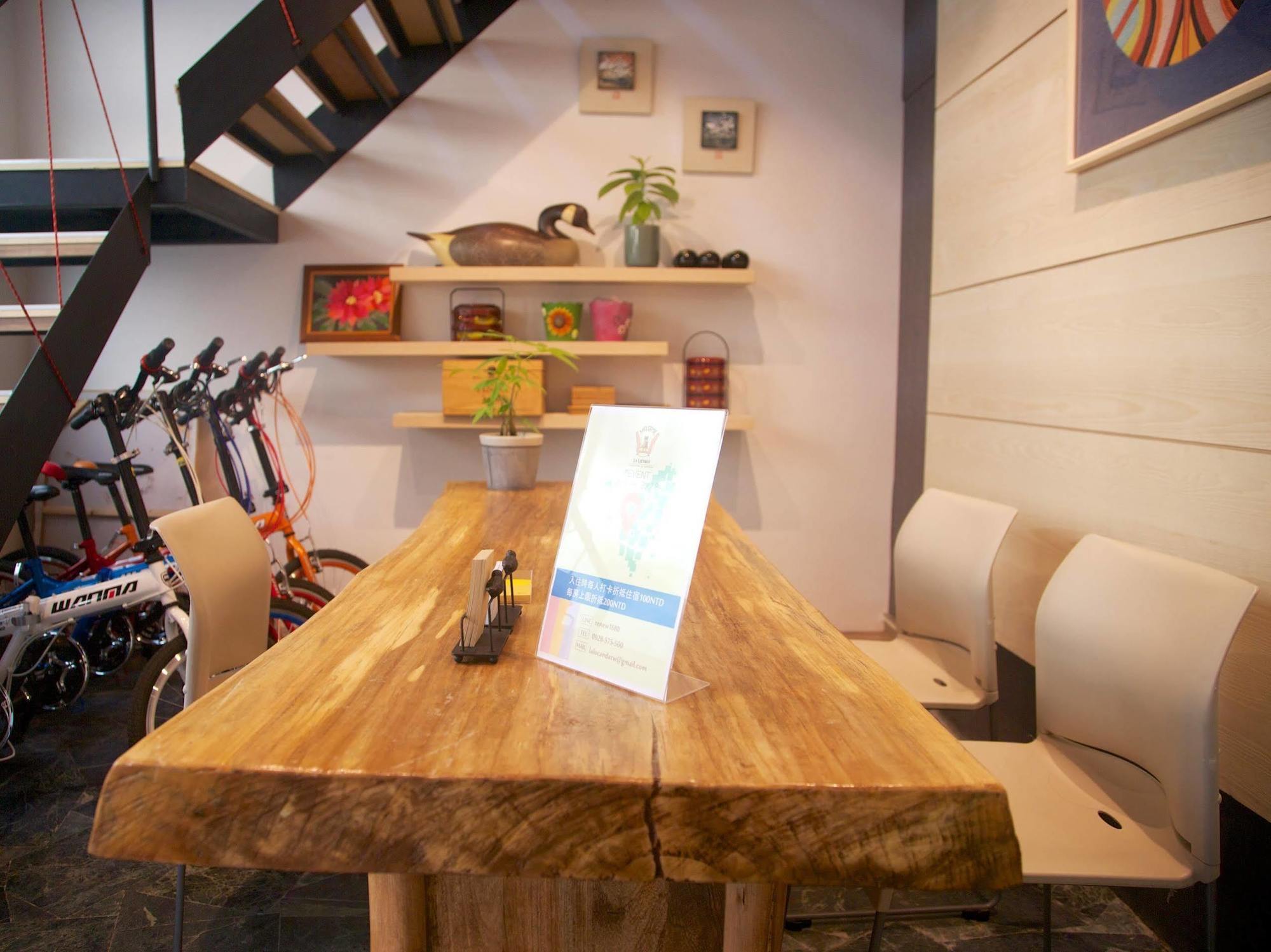 Cozy Cozy Hostel Tainan Luaran gambar